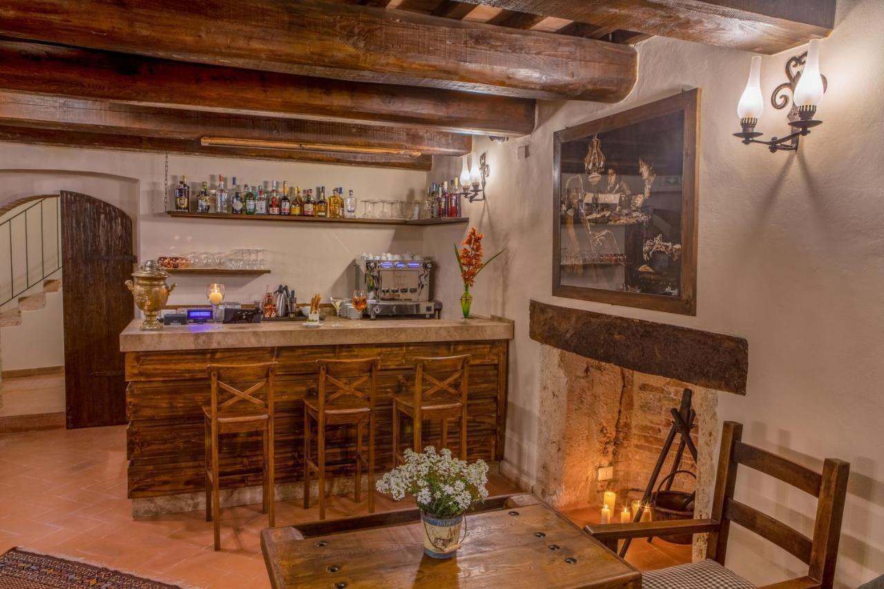 Отель Borgo Petroro Тоди Экстерьер фото